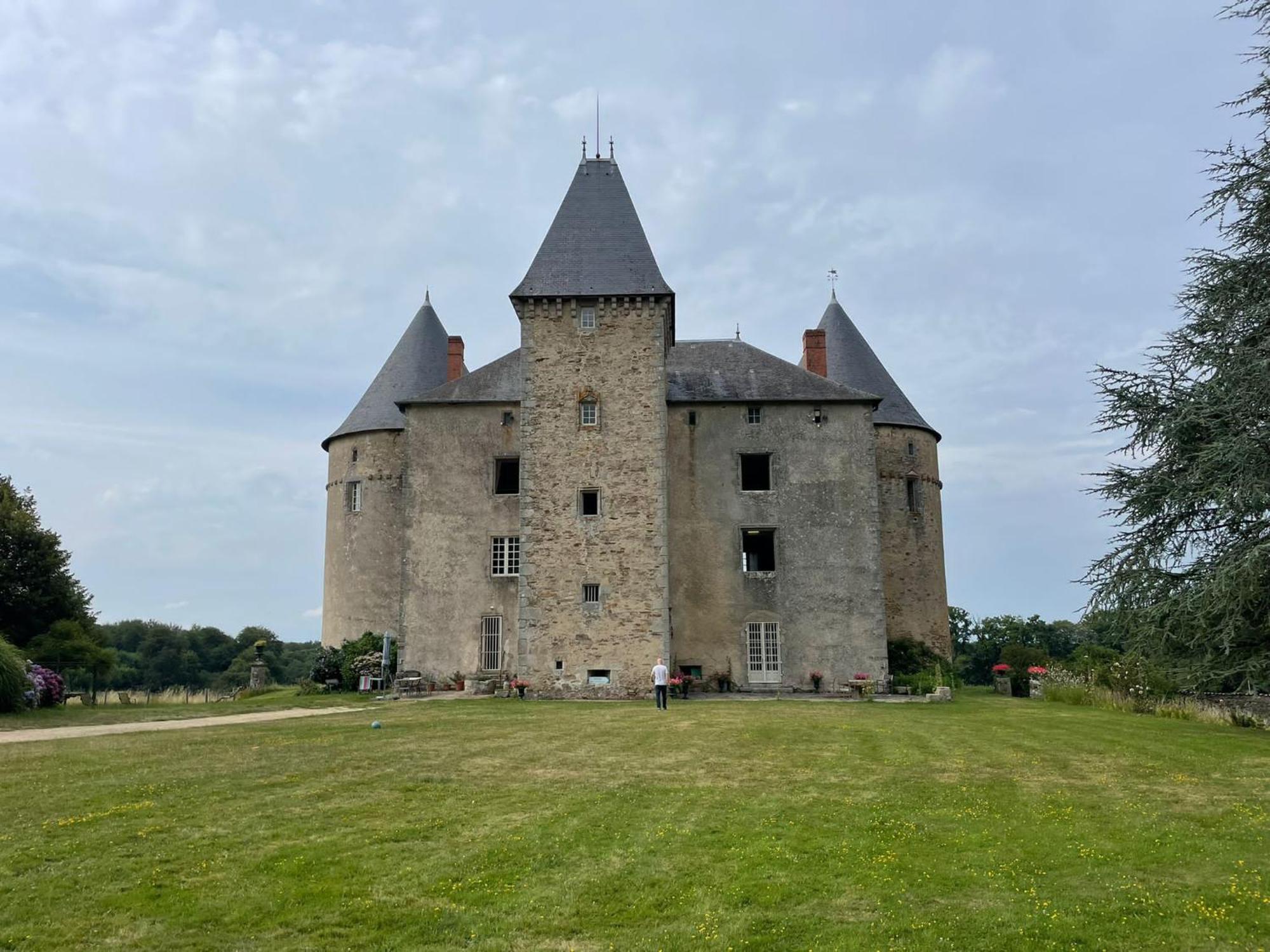 "Le Petit Bonheur" Gite Van 4 Tot 12 Personen Met Prive Vijver Van 2Ha Maisonnais-Sur-Tardoire Zewnętrze zdjęcie